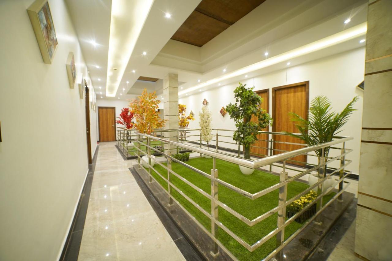 Hotel Elite - 5 Mins From Golden Temple Amritsar Eksteriør billede