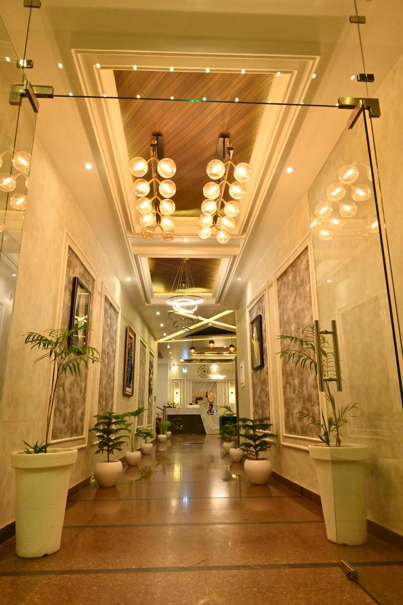 Hotel Elite - 5 Mins From Golden Temple Amritsar Eksteriør billede